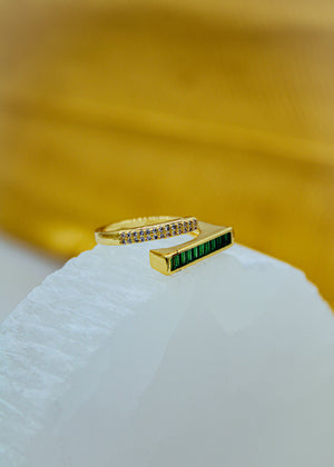 THE QUEEN RING