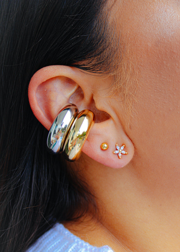 GOLD CHUNKY EAR CUFF