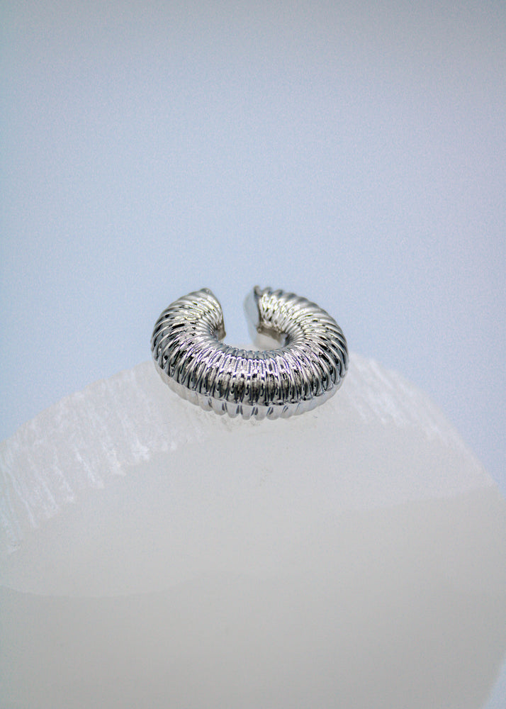 CHUNKY SILVER CARACOL EAR CUFF