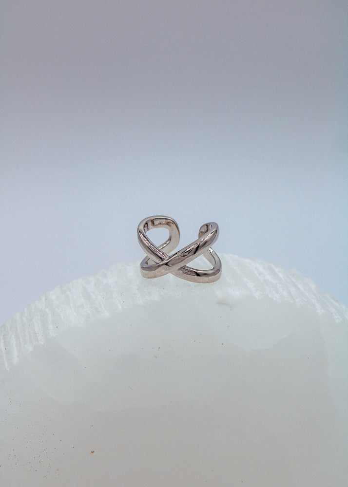 CROSS SILVER EAR CUFF