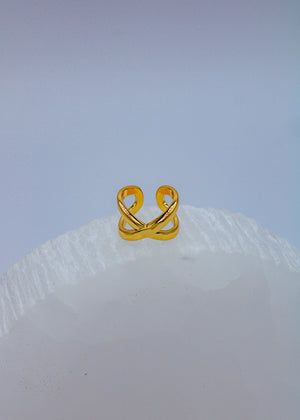 CROSS GOLD EAR CUFF